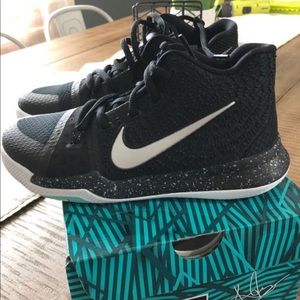 kyrie 3 size 2y